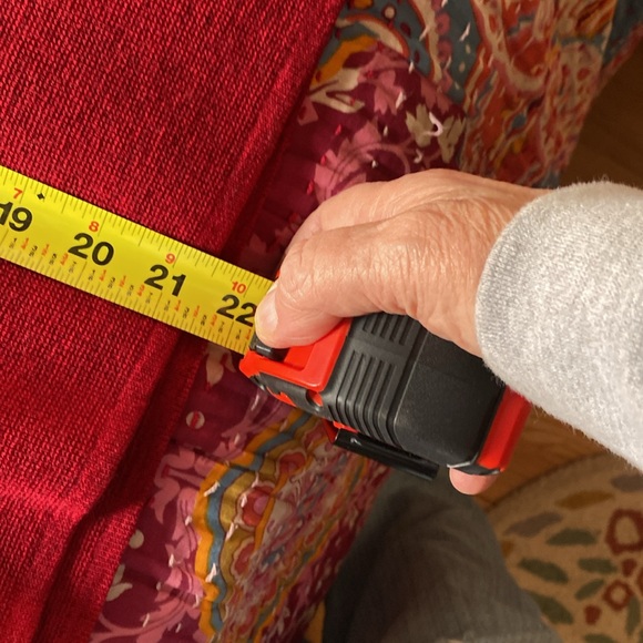 Eileen Fisher red sleeveless wool shell. - Picture 5 of 7